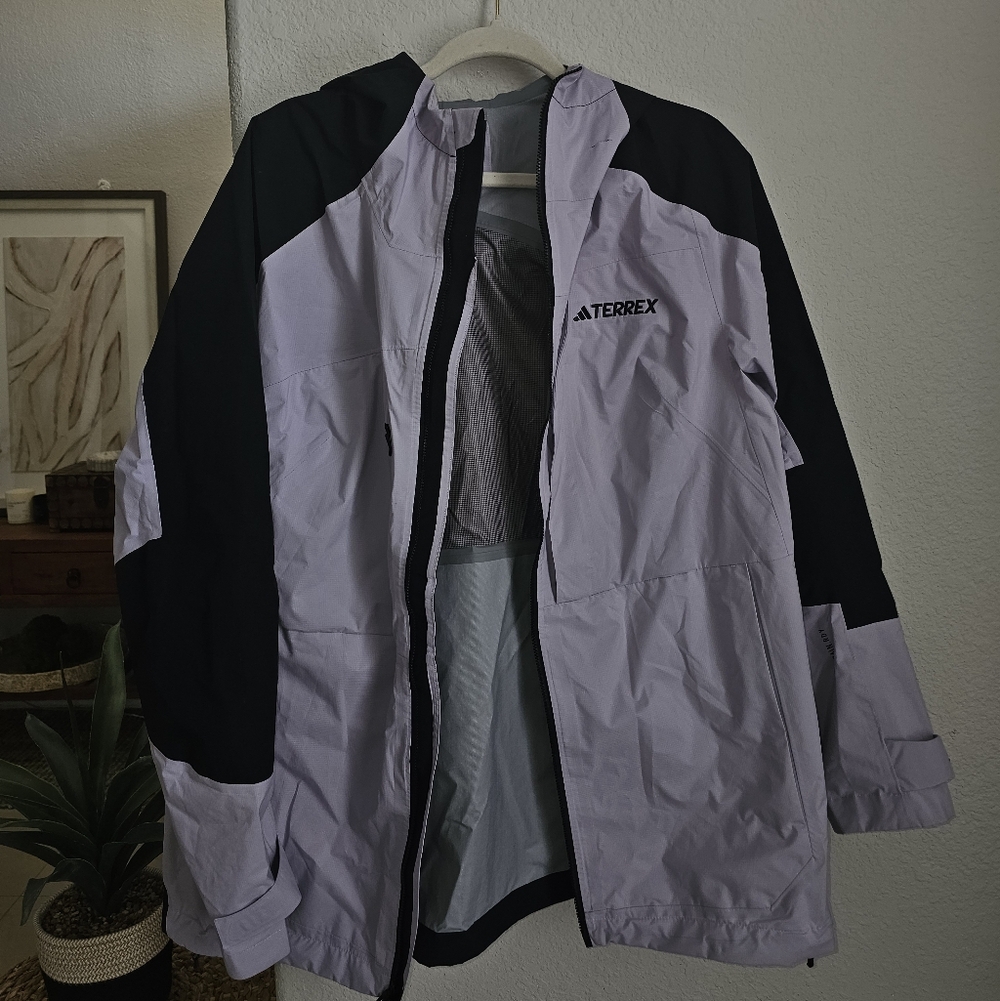 Adidas Women's Terrex Xploric RAIN.RDY Lilac Hiking Jacket Sz 1x LIKE NEW